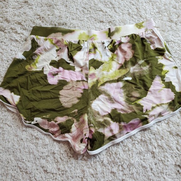 Stars Above Pajama Shorts Green Floral Small #1-16 - Picture 5 of 7